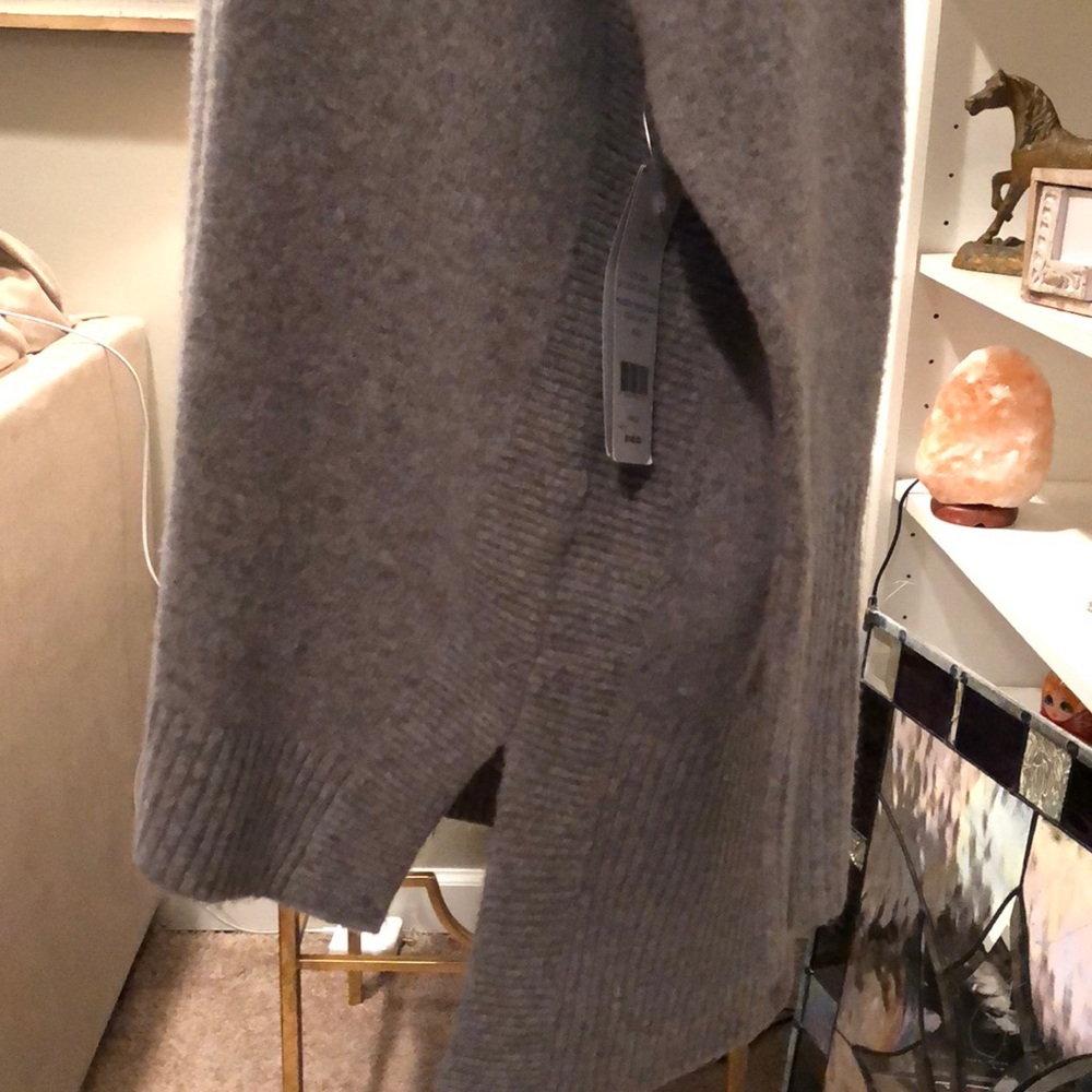 Stunning French Connection sweater - Picture 4 of 7